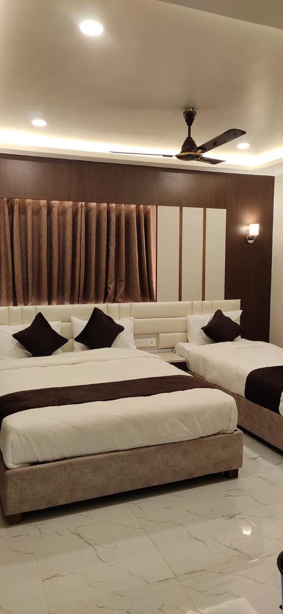 Hotel Royal Mithila Private Limited 자낙푸르 외부 사진